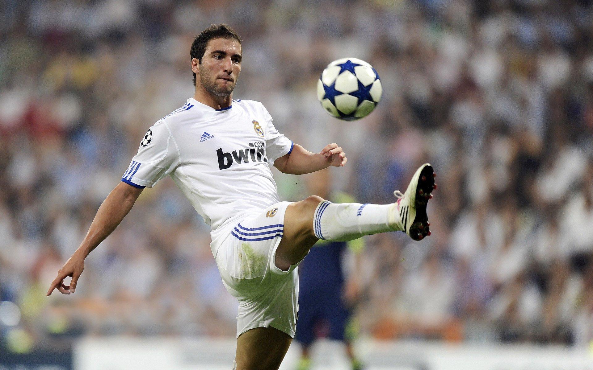 腾云驾雾！回顾贝尔经典一战，时速破百奔袭撕裂巴列卡诺防线